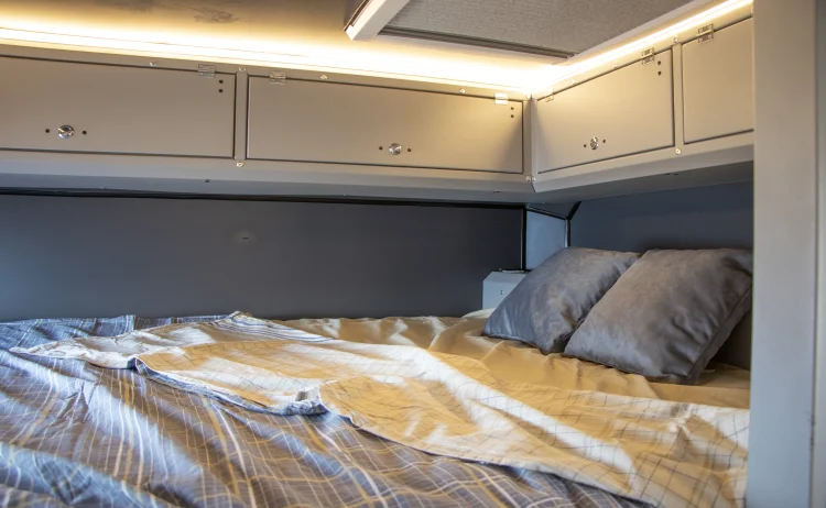 Main bed